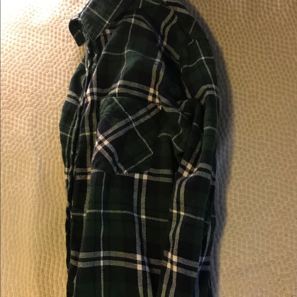 Forever 21 Plaid Green Button Up Long Sleeve - Picture 3 of 4